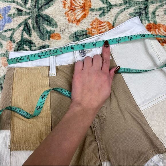 RE/DONE x Levi’s Patched Denim Shorts Size 23 high rise white tan vintage - Picture 4 of 9